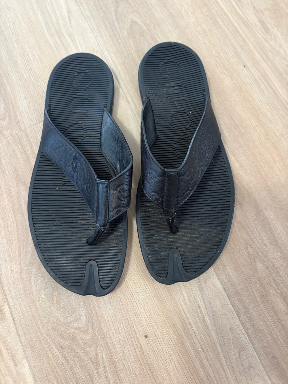 Men's Gucci Flip Flops